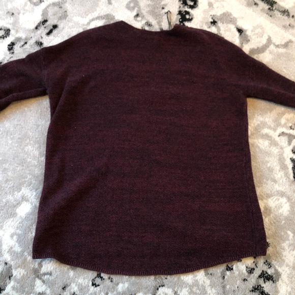 V-Neck Knitted Sweater - Picture 3 of 7